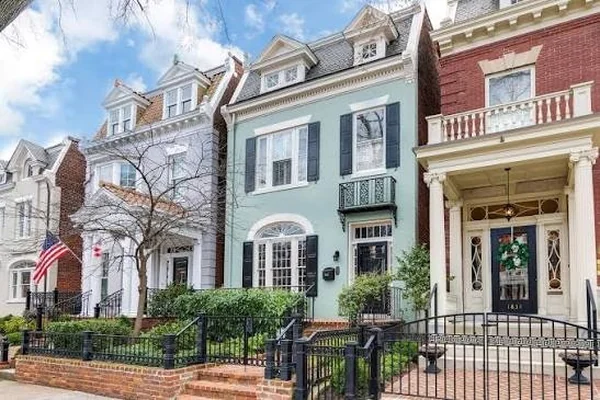 Brick rowhouses in the Museum District of Richmond, VA
