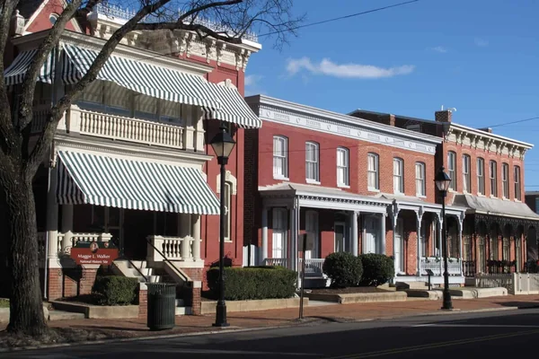 Fan District architecture near the Museum District in Richmond, VA